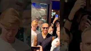 LEWIS HAMILTON CAUSING CHAOS IN CENTRAL LONDON OPENING NEW FANATICS STORE! #shorts #f1 #trending #yt