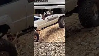Realistic 1:10 RC4WD Toyota 4X4 XtraCab Pick-Up Truck Radio Controlled.  #rc4wd #4x4rcscaleaction