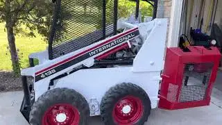Rebuilt International 4135 (aka Hydra-Mac 8c3)