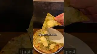 This might be the cheapest pizza in Japan