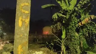 55752 Haldibari-New Jalpaiguri Passenger with WAP7 furiously skips Level Crossing Gate. 