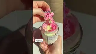 STOP DIGGING YOUR FINGERS IN PRODUCT #shortsvideo #oddlysatisfying #skincare #trulybeauty #hygiene