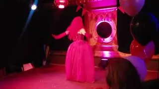 Basha La Bouche lip synchs to 