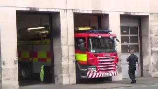 HWFR - Pump Rescue Ladder - Scania P-SRS - Reversing into Worcester Fire Station