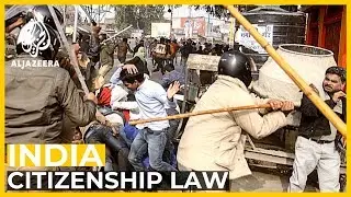 Police beat protesters with sticks in Lucknow