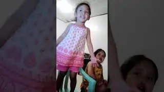 CUTE BABY GIRLS SINGING LET IT GO
