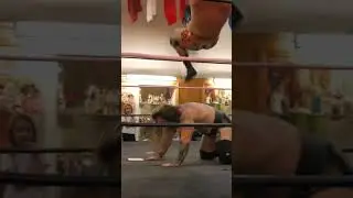 @sammybeale8717 step up senton splash against @thedreadkinglogan6398 at @XICWDetroitPro