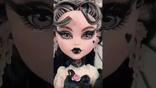 Monster High (G1) Vampire Heart Draculaura Doll Unboxing