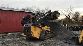 JOHN DEERE 323E SKID STEER