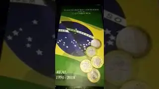&Aacute;lbum de moedas da 1e2 fam&iacute;lia real 1994a 2018