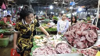 Market show, Yummy spicy stir-fried frog cooking / Spicy frog recipe