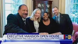 Spanberger family welcomes visitors to Governor's Mansion