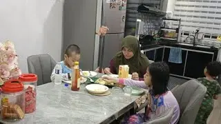 Takut Semua Kelaparan !! Malam-Malam Saya Masakkan Nasi Goreng Ikan Masin