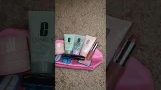 Clinique Free Gift w/ Purchase #clinique #cosmetices #makeup #skincare #diy #macys #ubc #ugc #phx