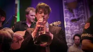 Celebrity Hot Tub Party - Swing & Hot Jazz