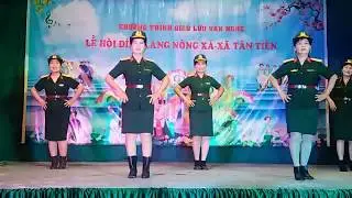 Múa tàu anh qua núi  - nhóm múa Hoa phượng