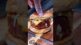 ➡️ OH MY... ‼️🤯🙌🏼 Bacon wrapped STUFFED BURGER 🥓🧀💥