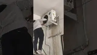 lloyd ac fully service and water wash #restoration #service #ac #acservicing #fridge #viralvideo
