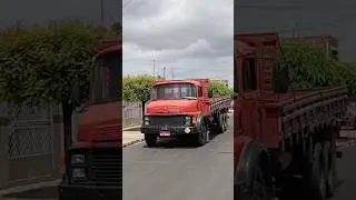 Muri&ccedil;oca 2213 qualificada roncando bonito #flogueiro #muri&ccedil;oca #caminh&atilde;oantigo