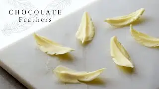 DECORAZIONI DI CIOCCOLATO BIANCO  * PIUME & TIMBRI * | Denise Castagno |