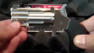 Мини-револьвер North American Arms Pug
