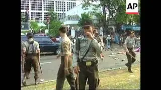 INDONESIA: JAKARTA: POLICE CLASH WITH DEMONSTRATORS (v)