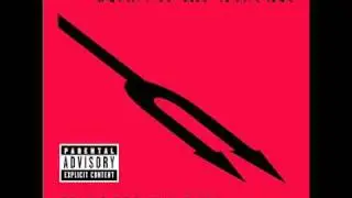 Queens Of The Stone Age - First it Giveth (with lyrics)