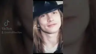 Change of Axl Rose over the years #axlrose #gunsnroses #fyp #duffmckagan #knockinonheavensdoor #rock