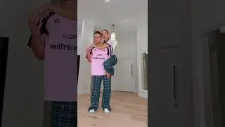 YOU NEED A HUG 🤣