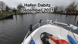 Hafen Dabitz. Darß Zingster Boddenkette. Dezember 2021. Mit dem Boot in den Hafen.