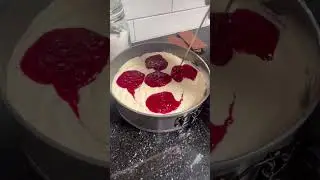 How to Make a Swirl Effect - Raspberry Swirl Cheesecake #culinary #recipe #cheesecake #swirl #howto