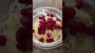 White chocolate raspberry muffins🤎 #baking #homemade #muffins #recipes