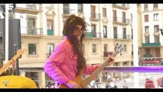 Free The Wheel - Music on the Bridge, Getxo (by Koba)