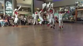 Mossyback Morris Men at Folklife 2017 &mdash; gratuitous slow motion