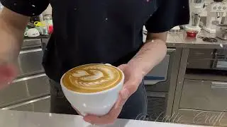 Winged Tulip Latte Art Tutorial: Aesthetic Sparkle Filter (Dreamy Grunge)