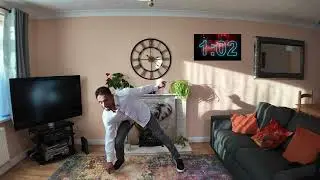 Lunges places with Orange - Brain Booster E3 Video 2