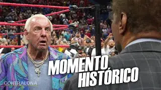 MOMENTO HIST&Oacute;RICO: Carlitos Col&oacute;n y Ric Flair CHOCAN en WWC Aniversario 49