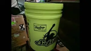 Rawlings softball bucket #balls #softball #coaching