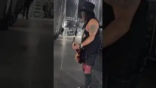 Look what happened during the Guns N&rsquo; Roses show in Czechia #gunsnroses