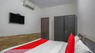 OYO 80791 Empire At Fifty Five, Noida, India