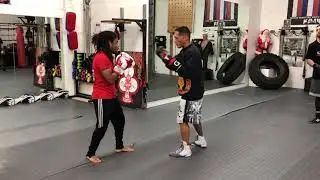 Boxing: countering the cross-hook combo