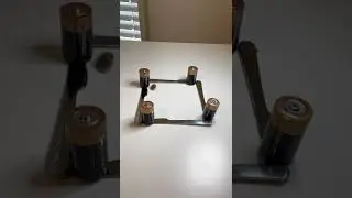 #knife #battery #coin #spin #experiment  🤯🔋💃 #shorts
