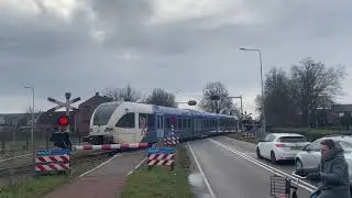 Spoorwegovergang Reuver // Dutch railroad crossing