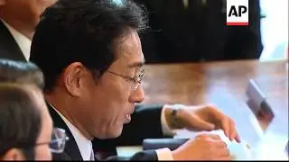 Hague meets Japanese counterpart Kishida ahead of G8 summit