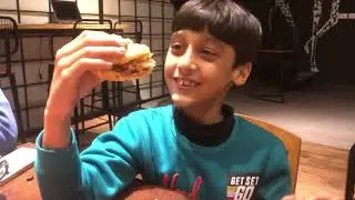 The meat machine in Joyland, Rawalpindi #vlog #fooddiaries #feelinghungry #meatmachine