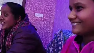    बड़ी मामी से नानी से मिलने गए  मौसी मैं लक्की 