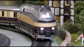 Rare DRG HO Locomotives Rivarossi Henschel HR2306 BR 61 002 and Marklin V32 37201