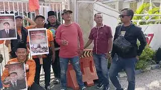 Aksi Demo Partai Buruh Sidoarjo di Kentor KPUD Sidoarjo untuk Mundur Ketua KPUD Sidoarjo