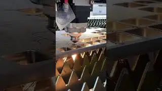 6KW laser cutting machine cutting 20mm steel plate