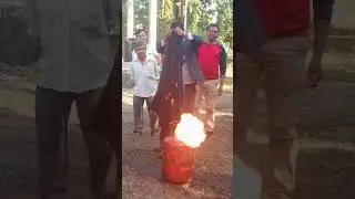how to use the smothering method properly to extinguish fire